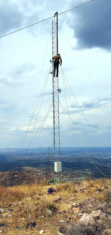 Torre de radiocomunicación